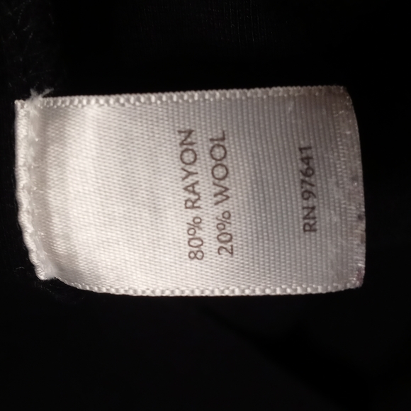 J.Jill Long Maxi Black dress Long Sleeves
80% Rayon 20% WOOL
Size Medium - Picture 8 of 9